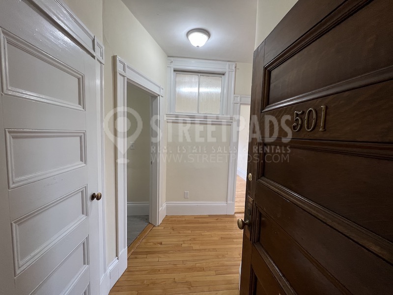 2 Ware St, Mid-Cambridge