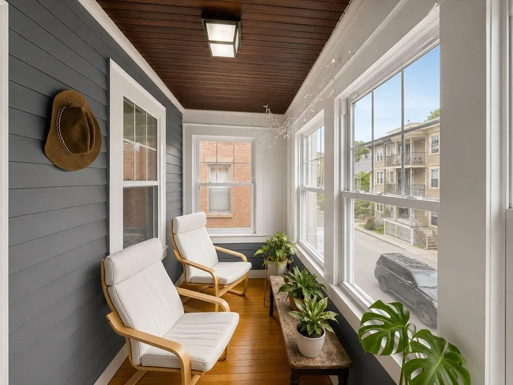 18 Linden Pl, Coolidge Corner
