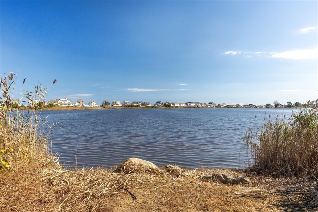 17 Musquashicut Ave, Minot