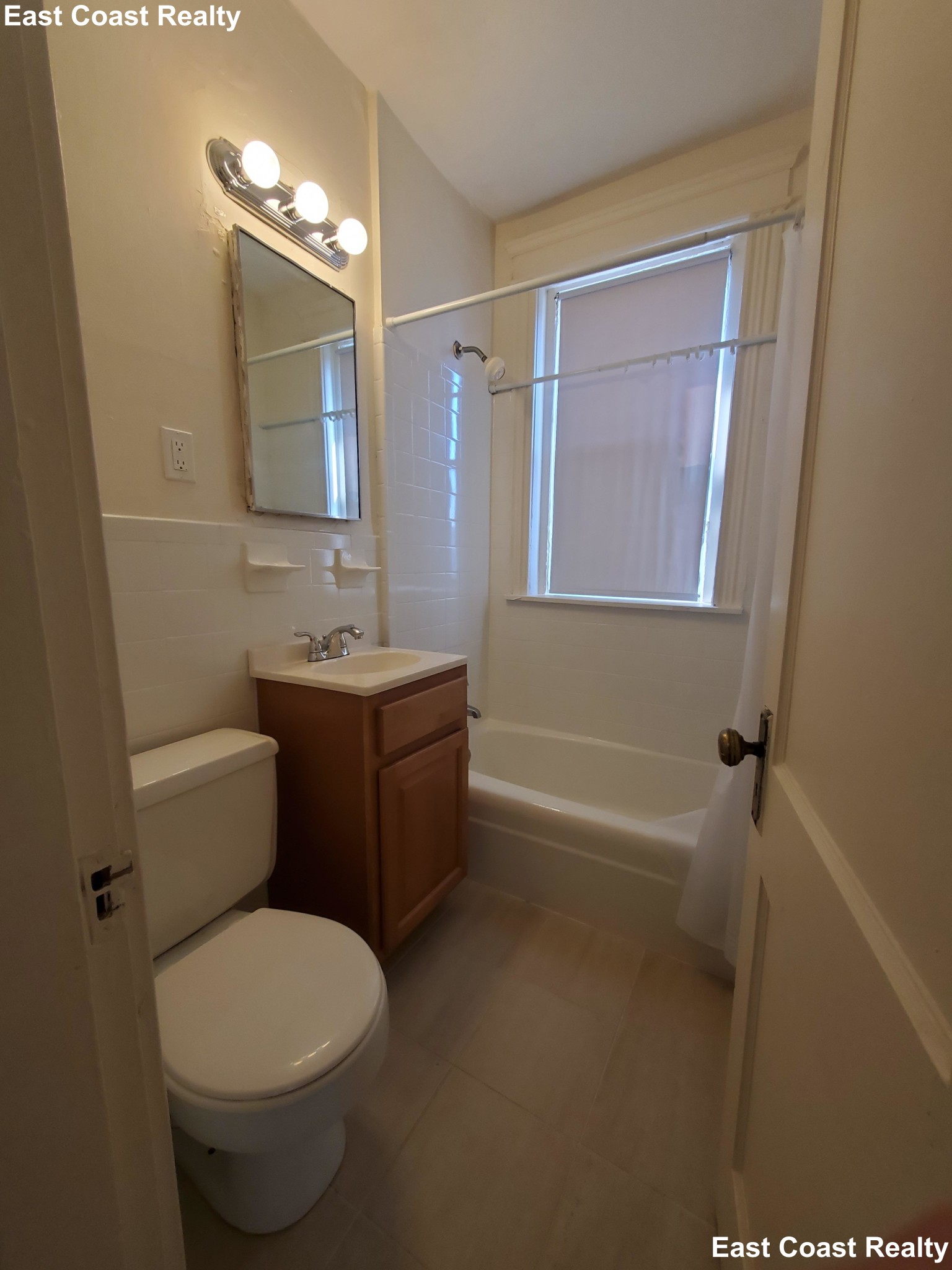 1144 Commonwealth Ave, North Brookline