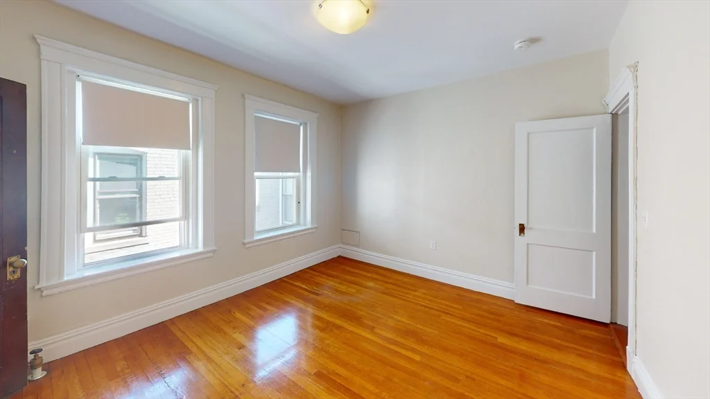 57 Strathmore, Brighton
