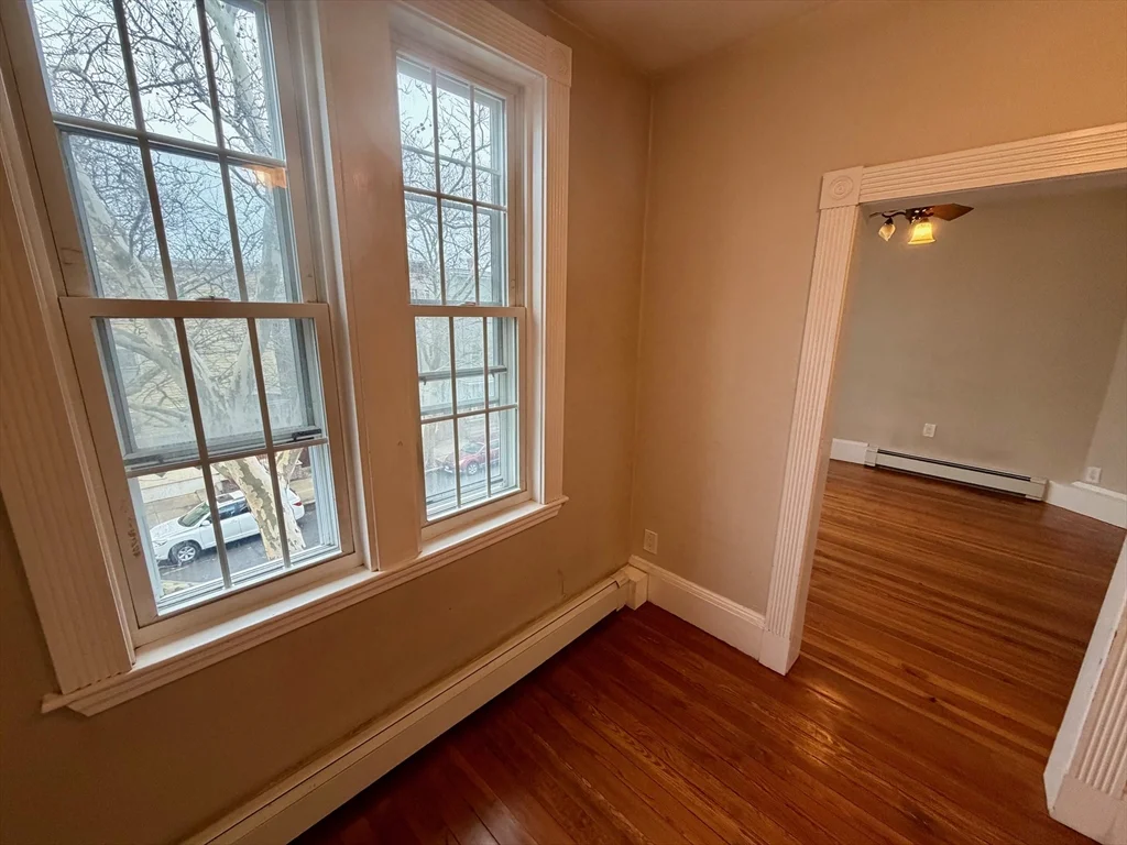 324 Chelsea St, East Boston