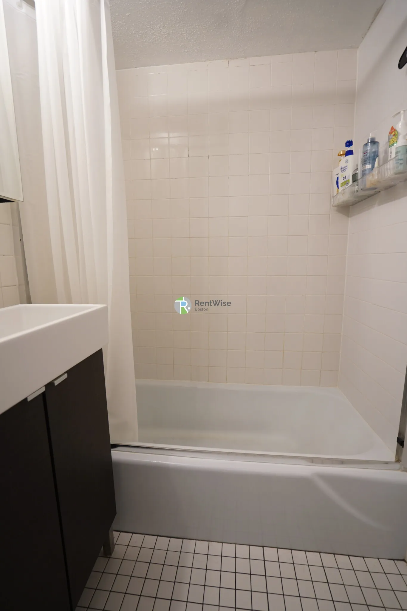 6 Whittier Pl, West End