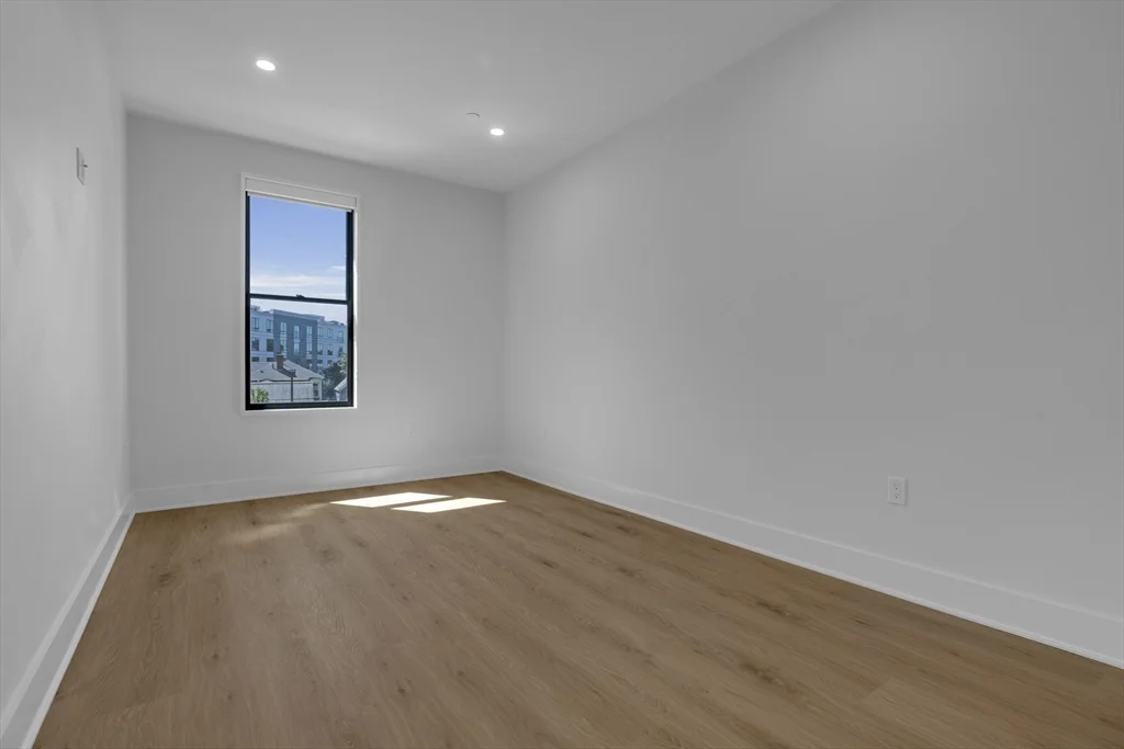 69 Bailey St, Dorchester