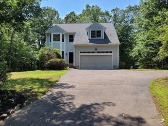 2399 Bay Rd, Sharon