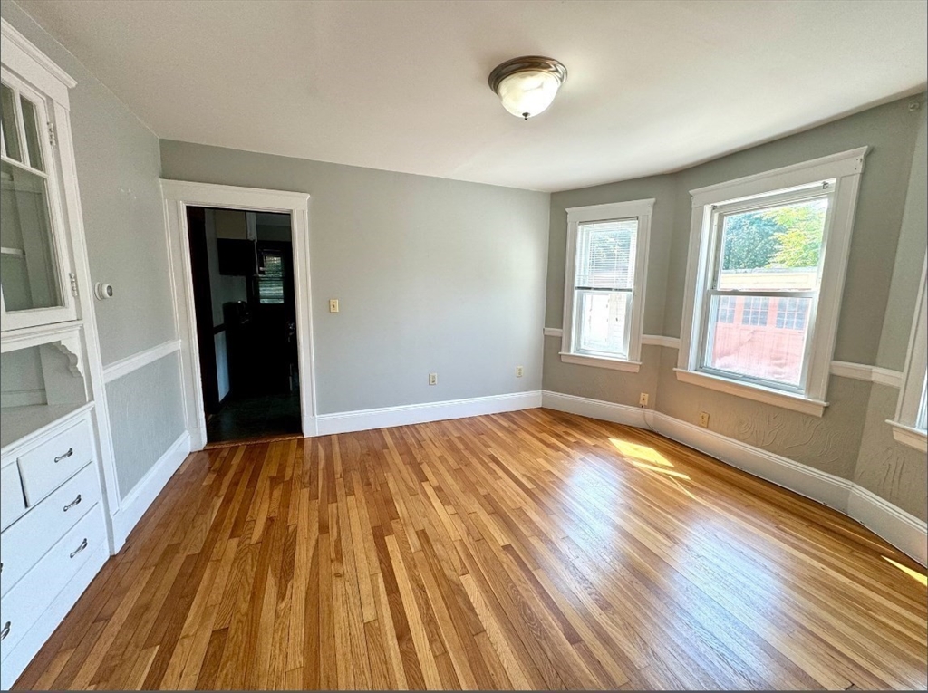 250 Hyde Park Ave, Jamaica Plain