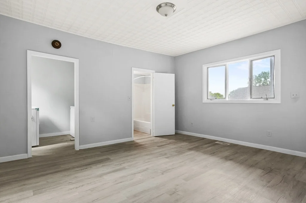 132 Bartlett, Lowell