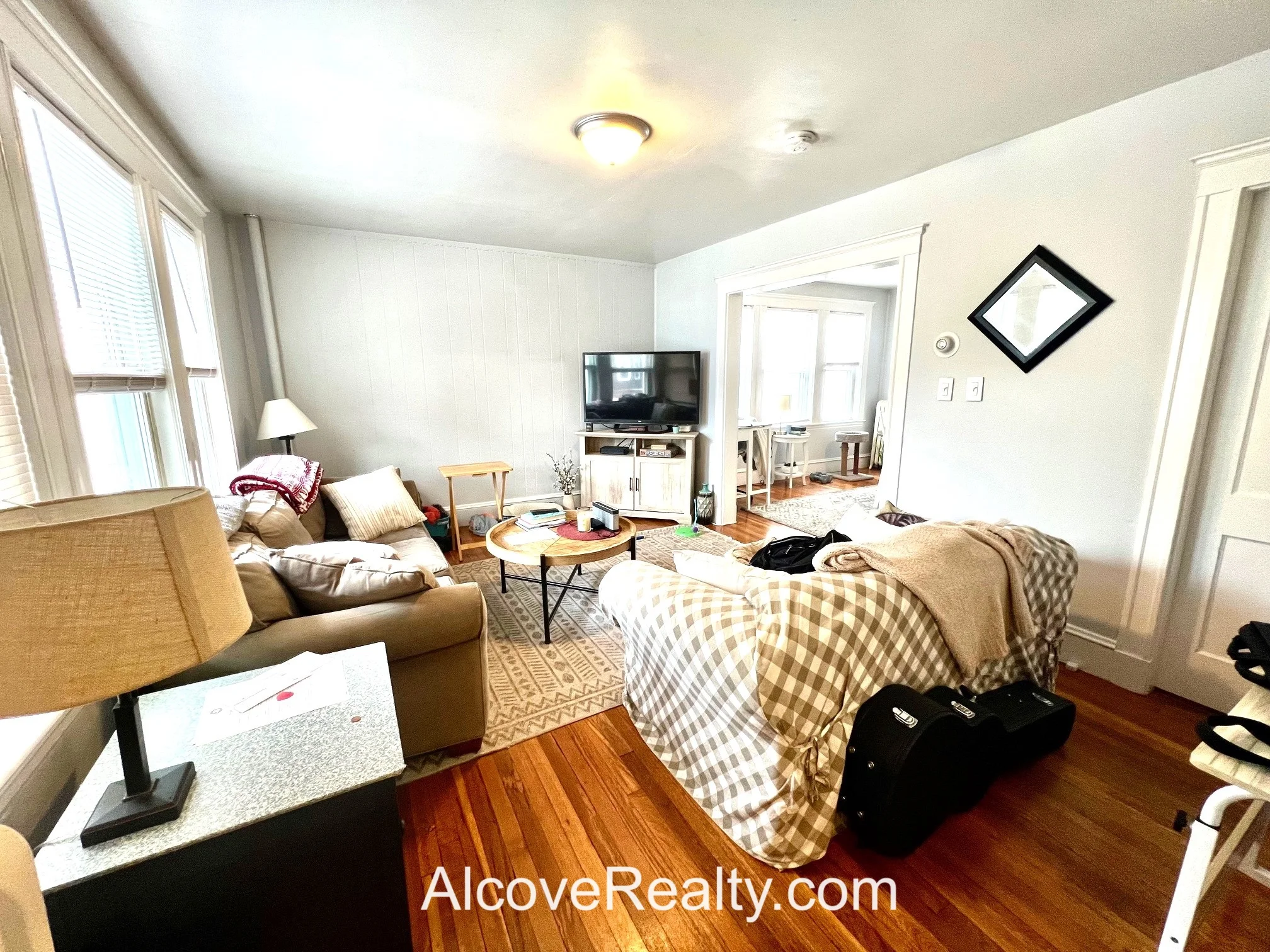 39 Sterling St, West Somerville