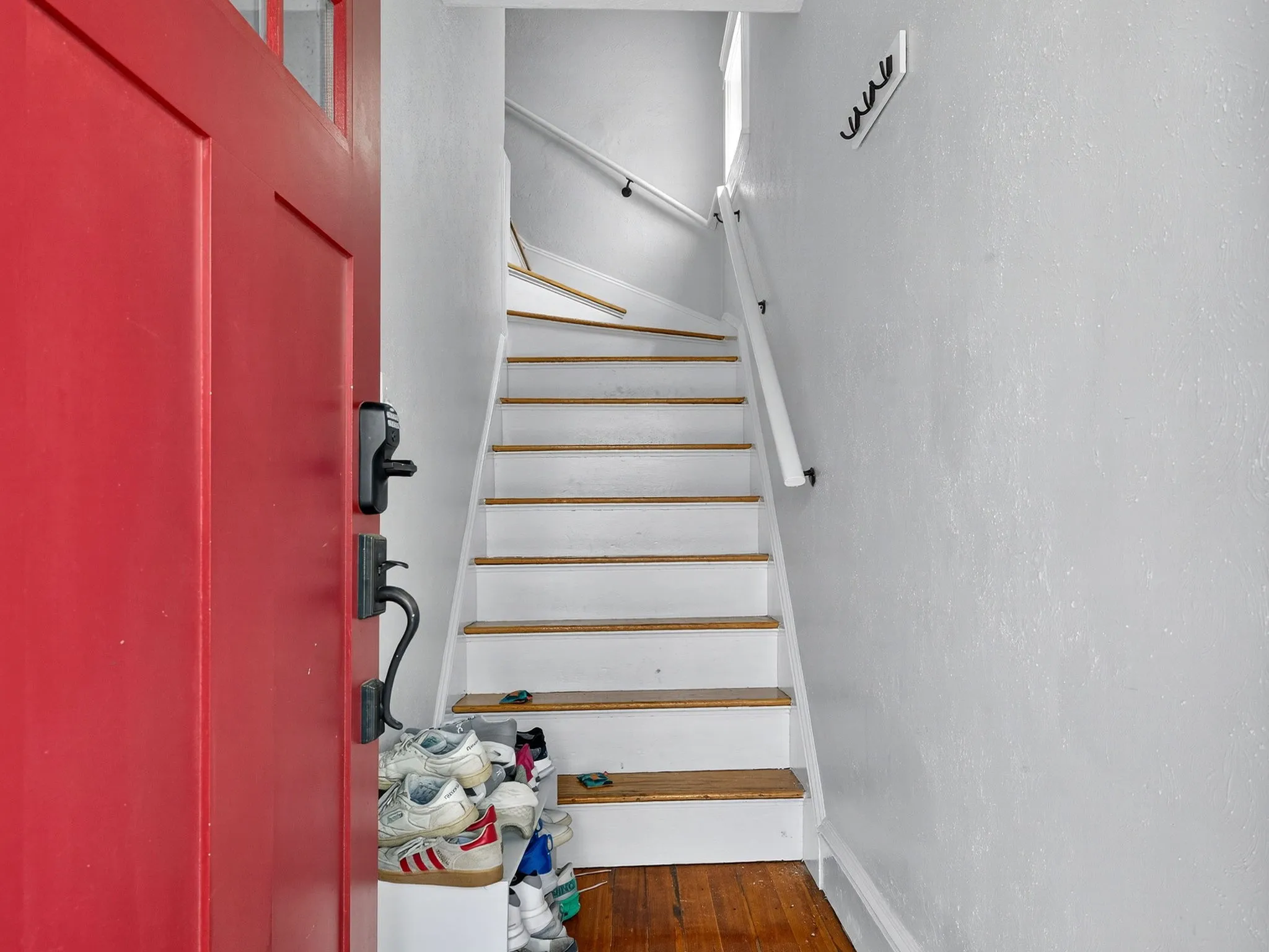 256 Main St, South Medford