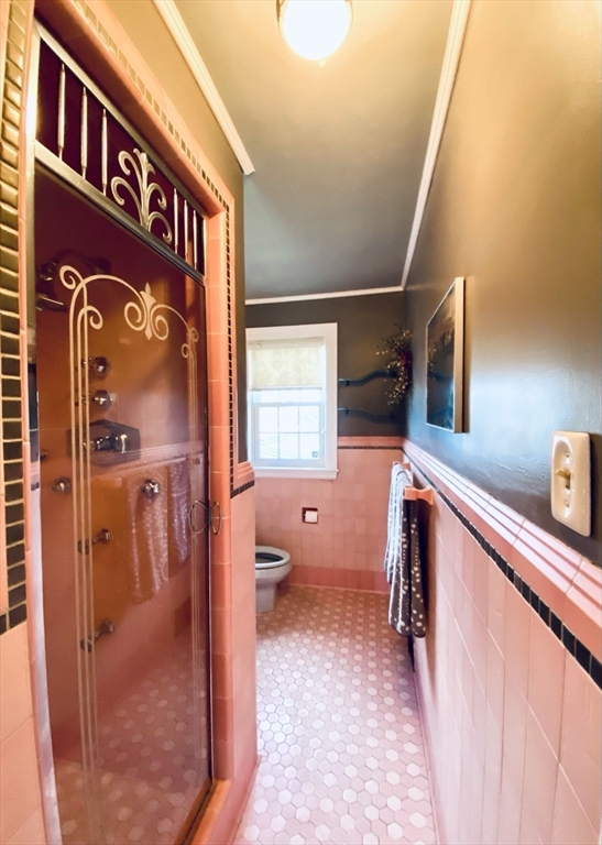 2 Arden Rd, Watertown