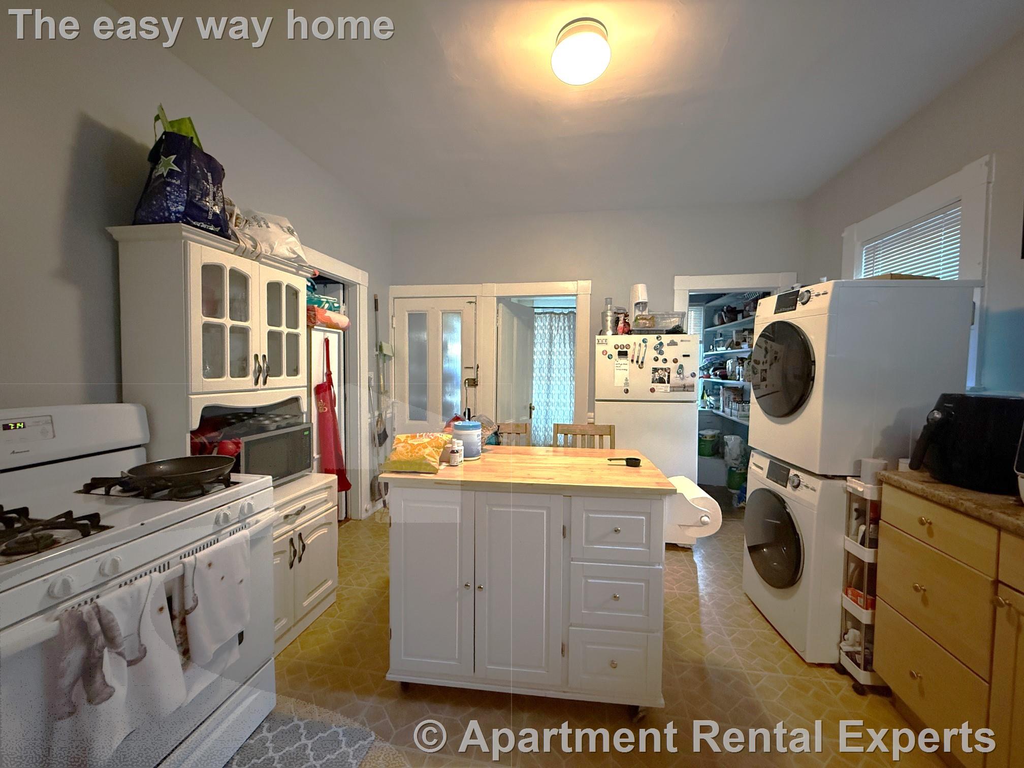 42 Glenwood Rd, Magoun Square