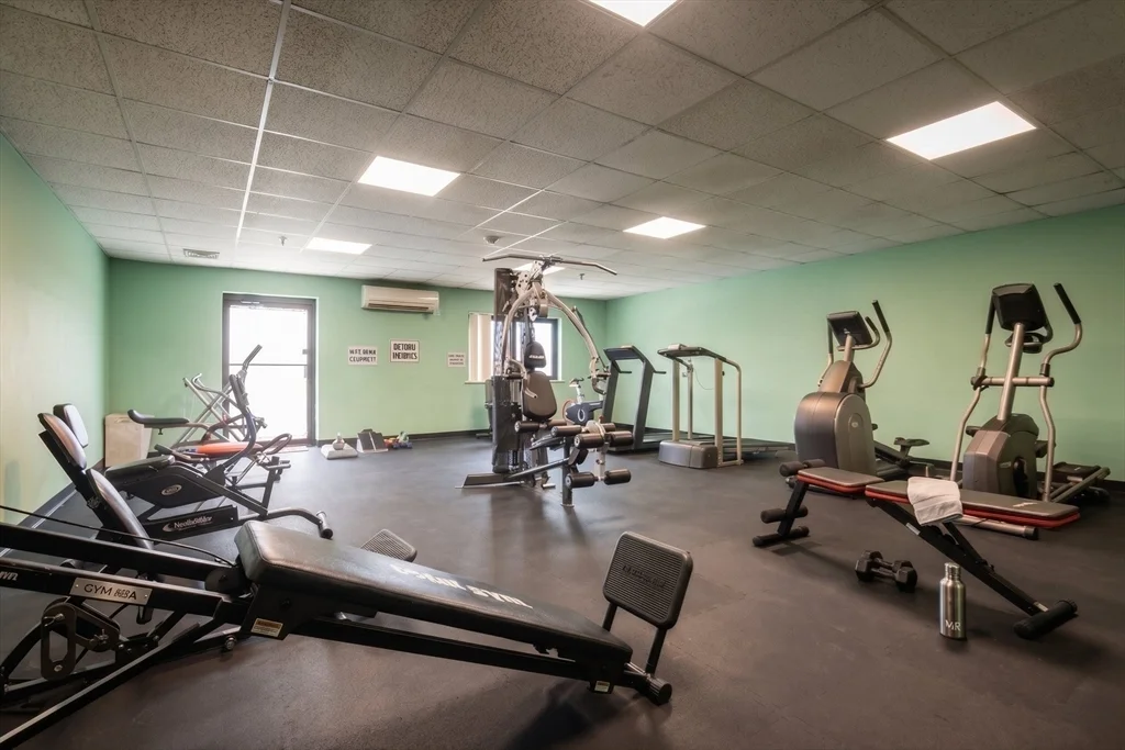 2500 Mystic Valley Pkwa, Medford
