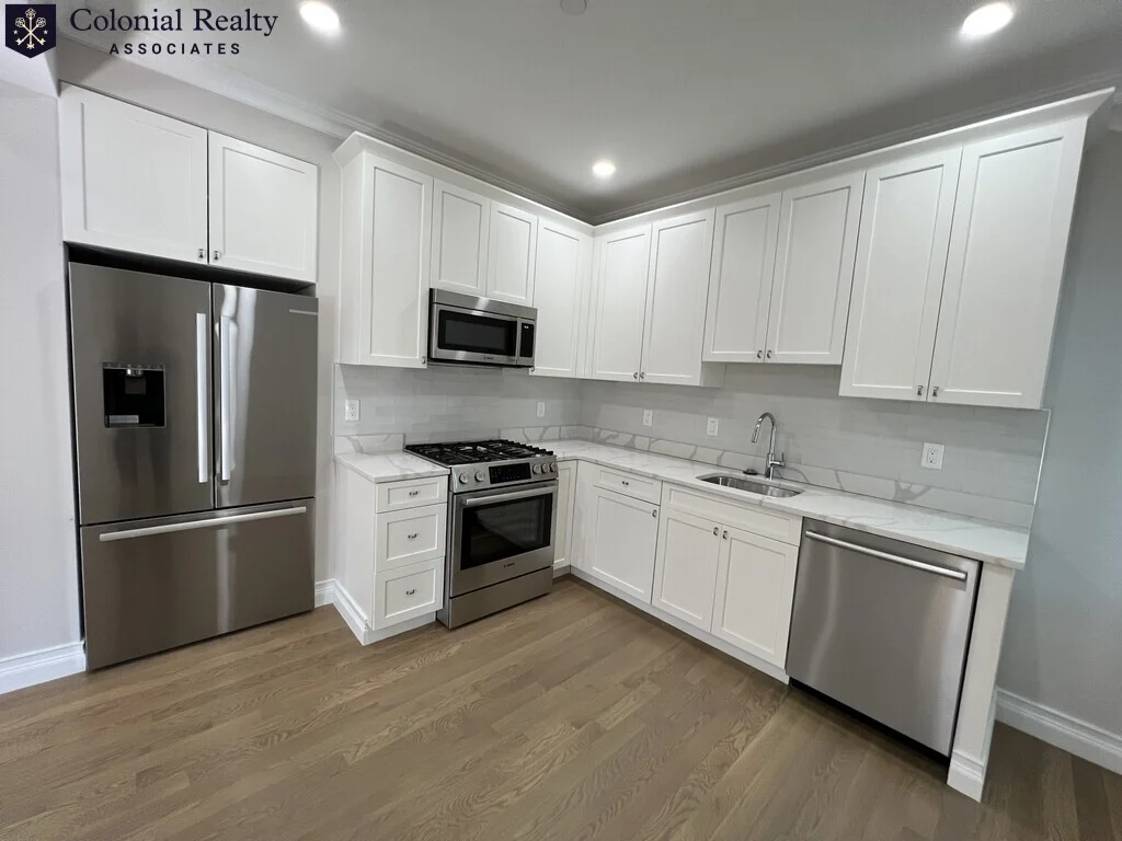 25 Mount Hood Rd, Brighton