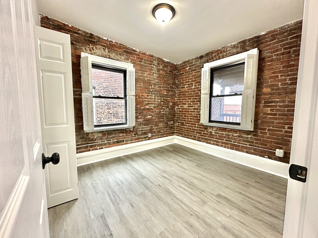 22 Pompeii St, Boston