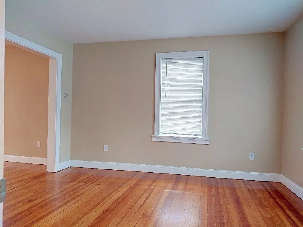 78 Summer St, Weymouth