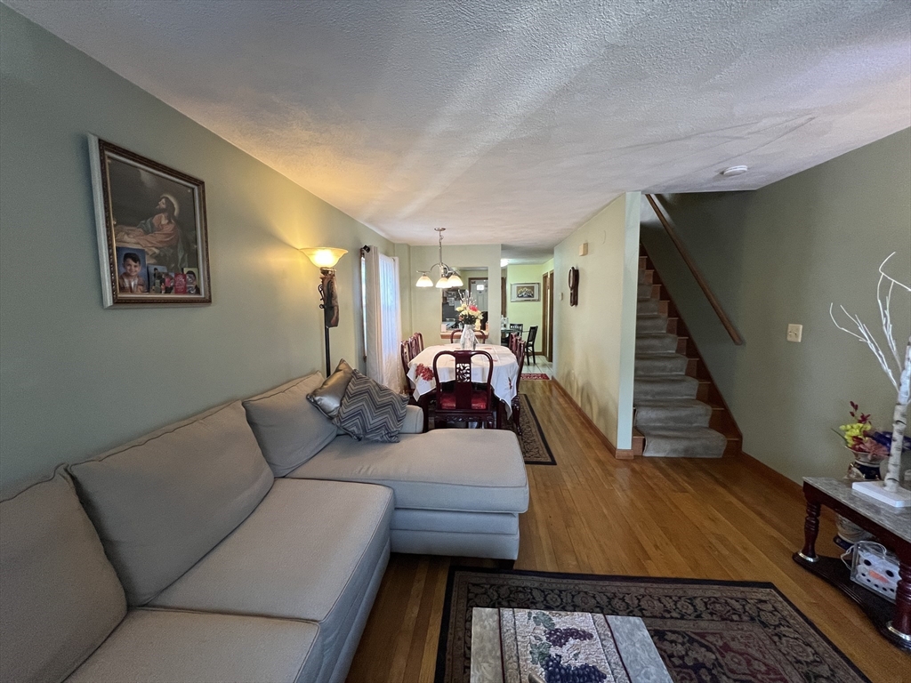 39 Plimpton Ave, Norwood