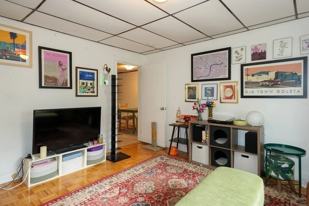 18 Summit Ave, Prospect Hill