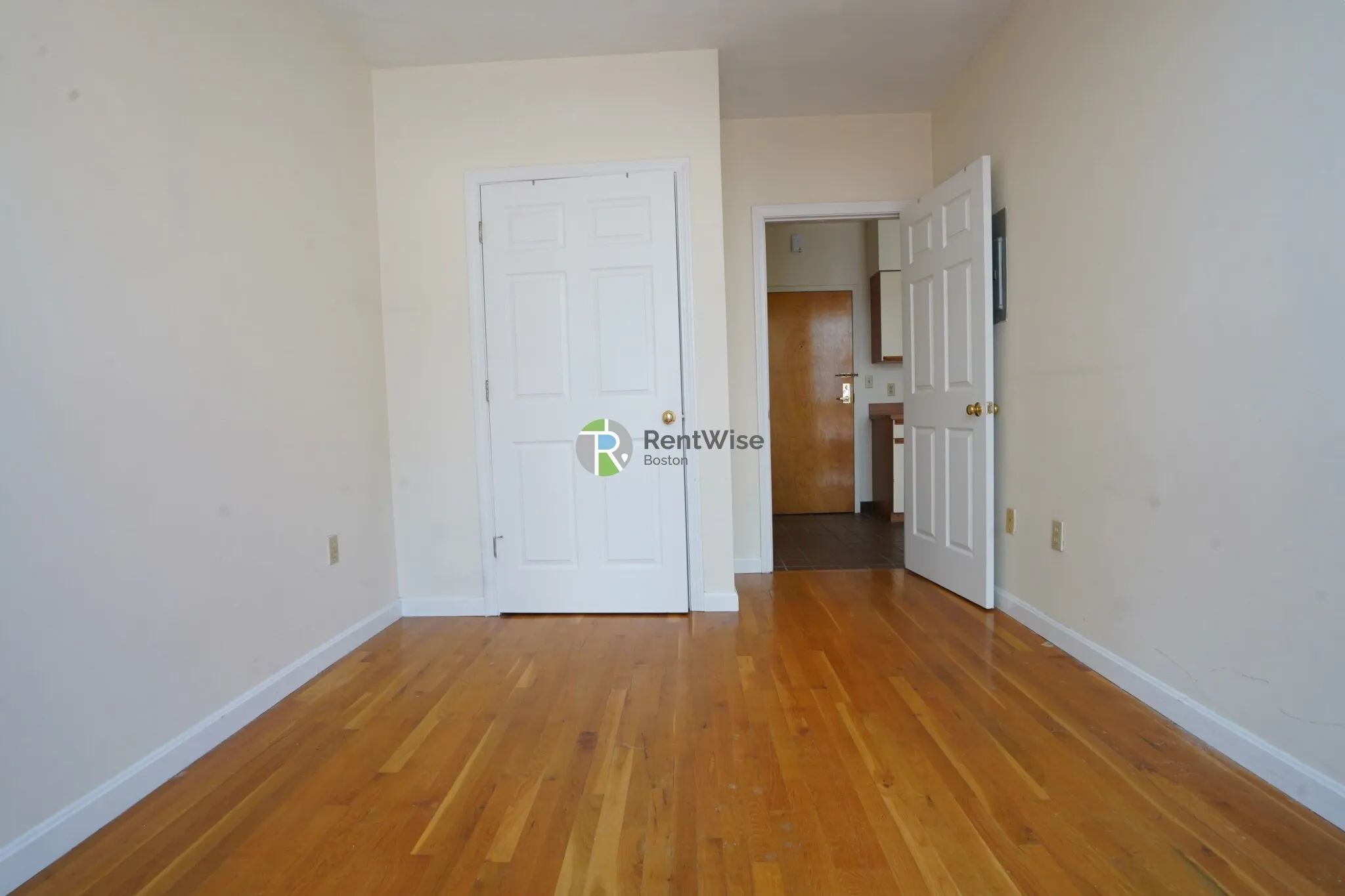 81 Essex St, Chinatown