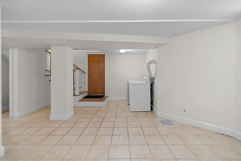 175 Elm St, Wellington-Harrington