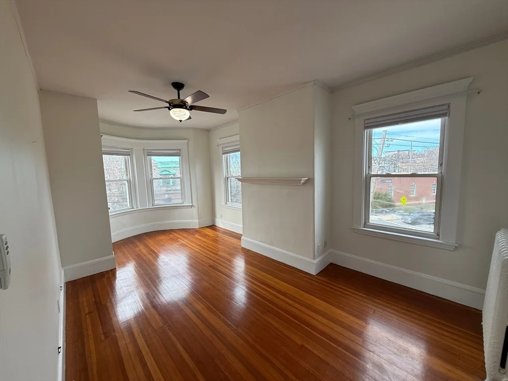 221 Shurtleff St, Chelsea