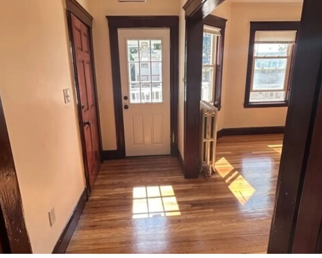 34 Stellman Rd, Roslindale