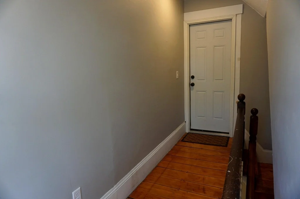 67 Mill St, Pepperell