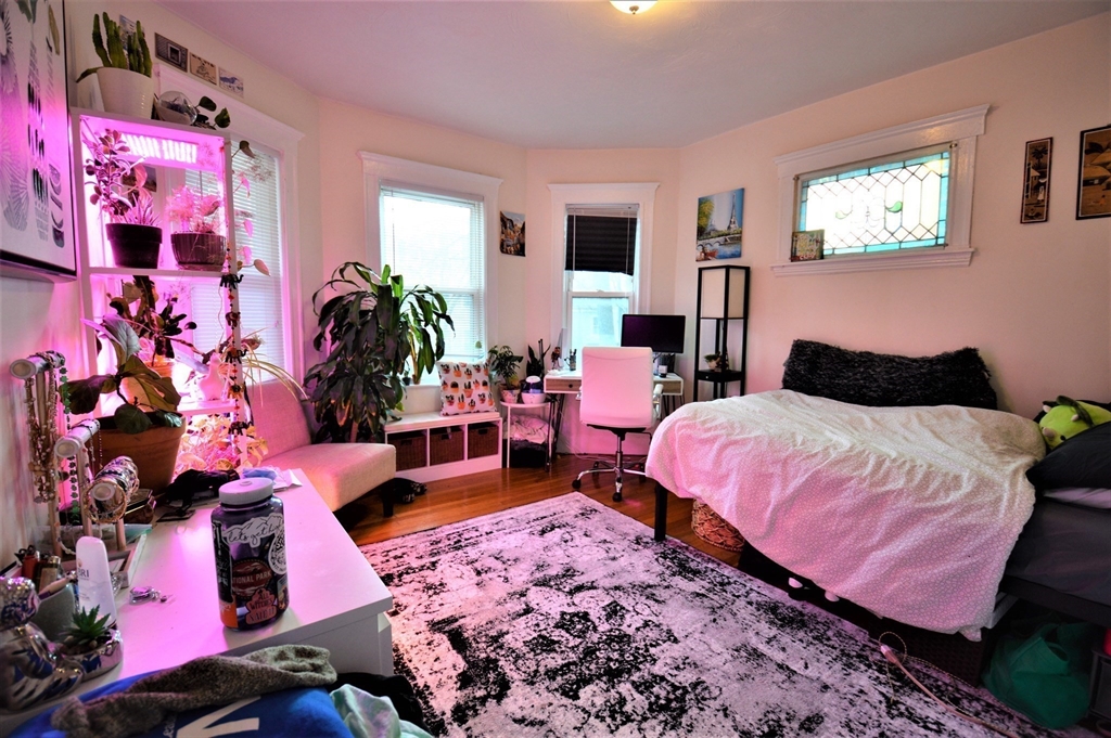 94 Montebello Rd, Jamaica Plain