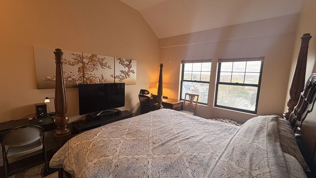 72 Ashland, Malden