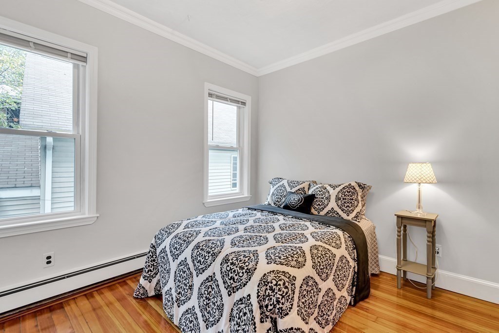 558 Washington St, Brighton