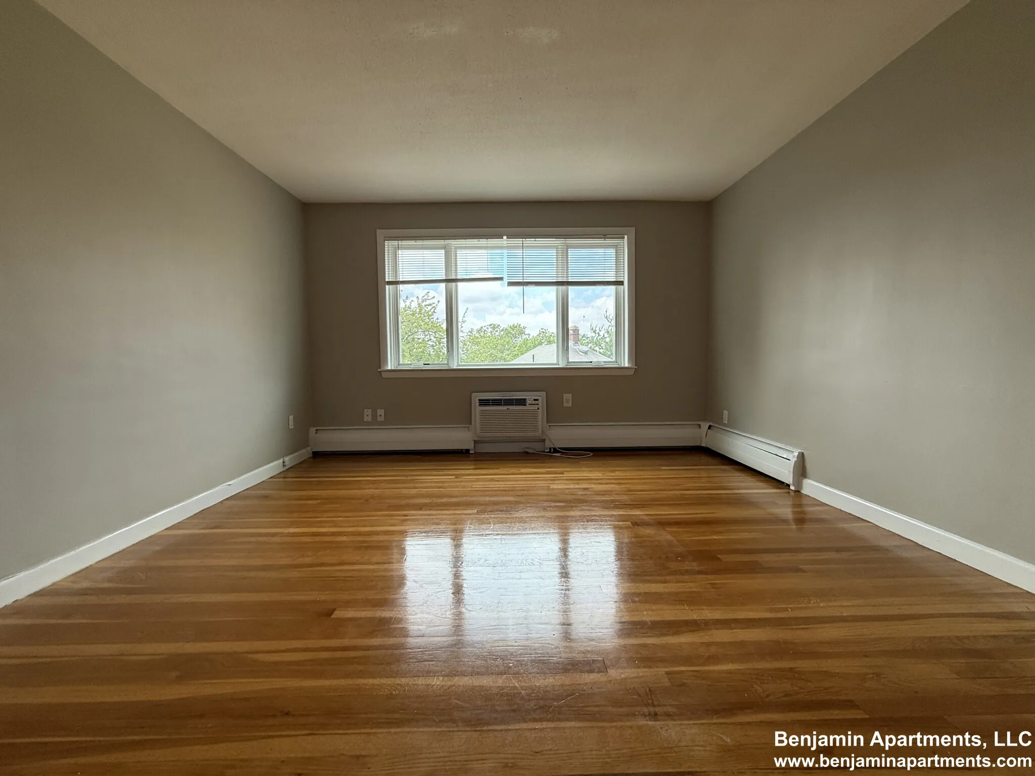 50 Evergreen St, Jamaica Plain