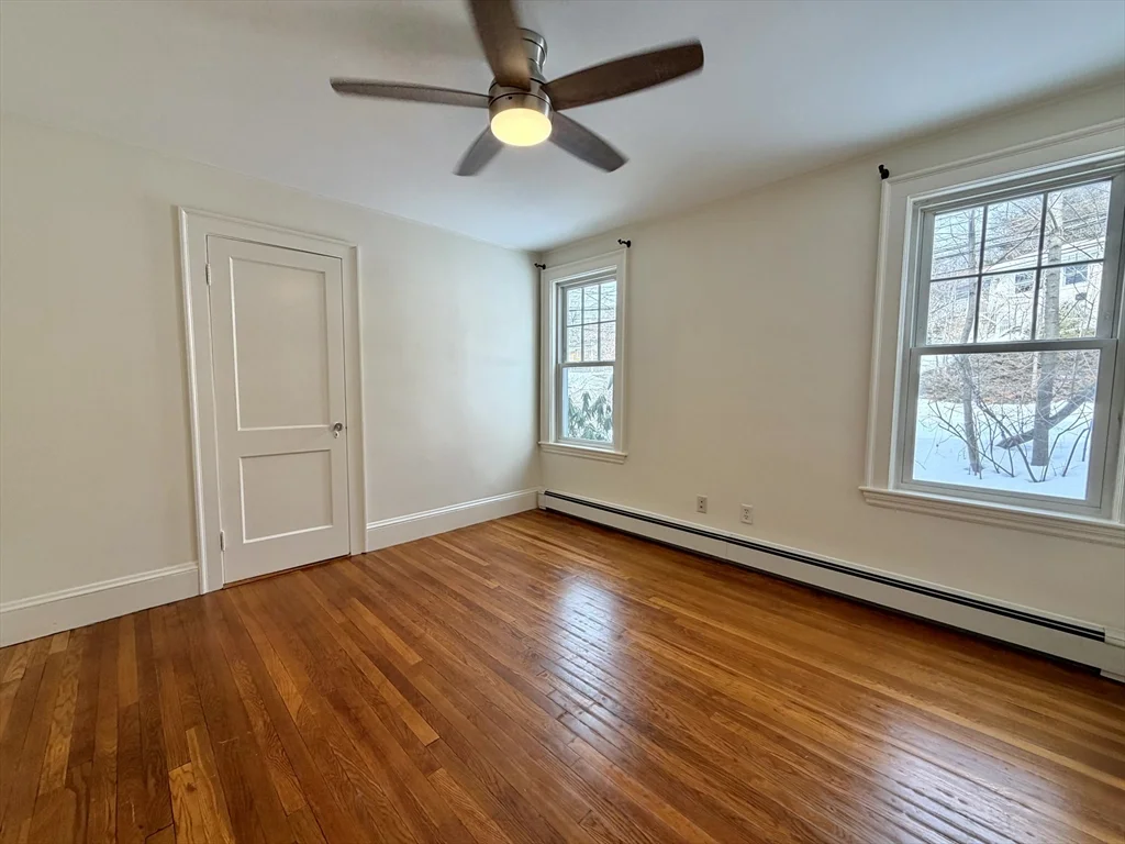 31 Oakley Rd, Watertown