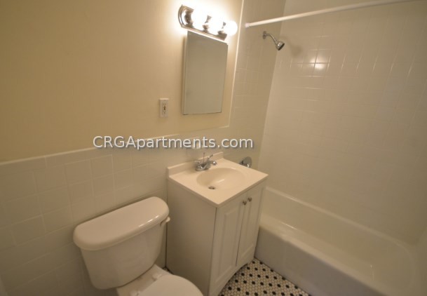 24 Whites Ave, Watertown