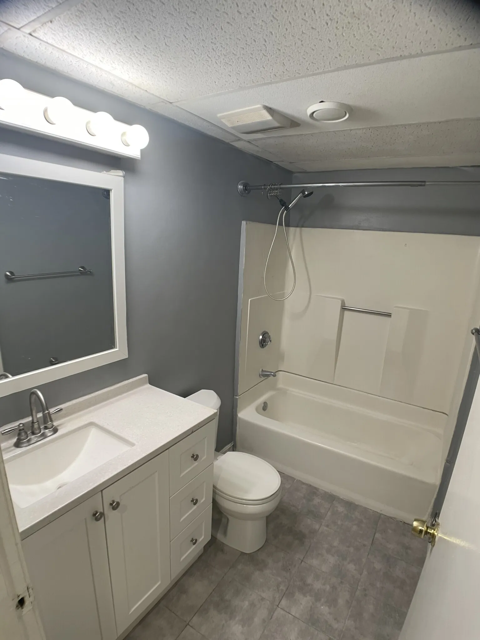 169 Windsor St, The Port