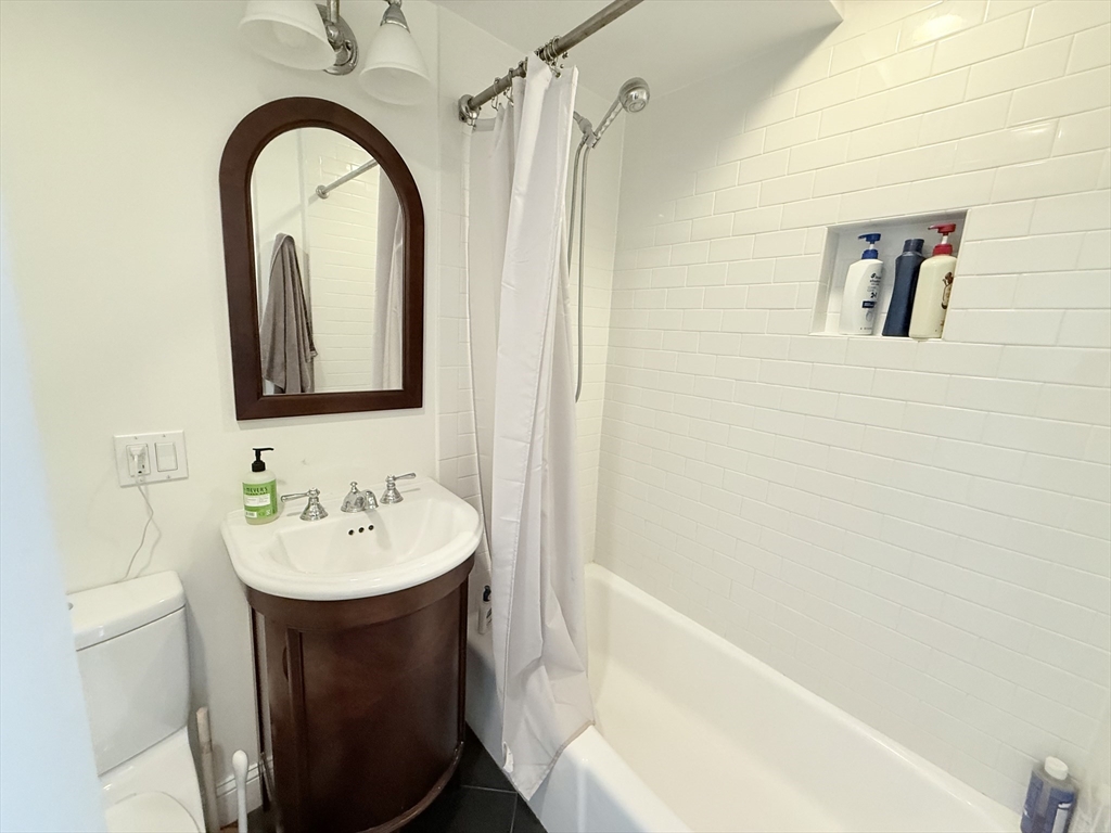 135 Inman St, Inman Square