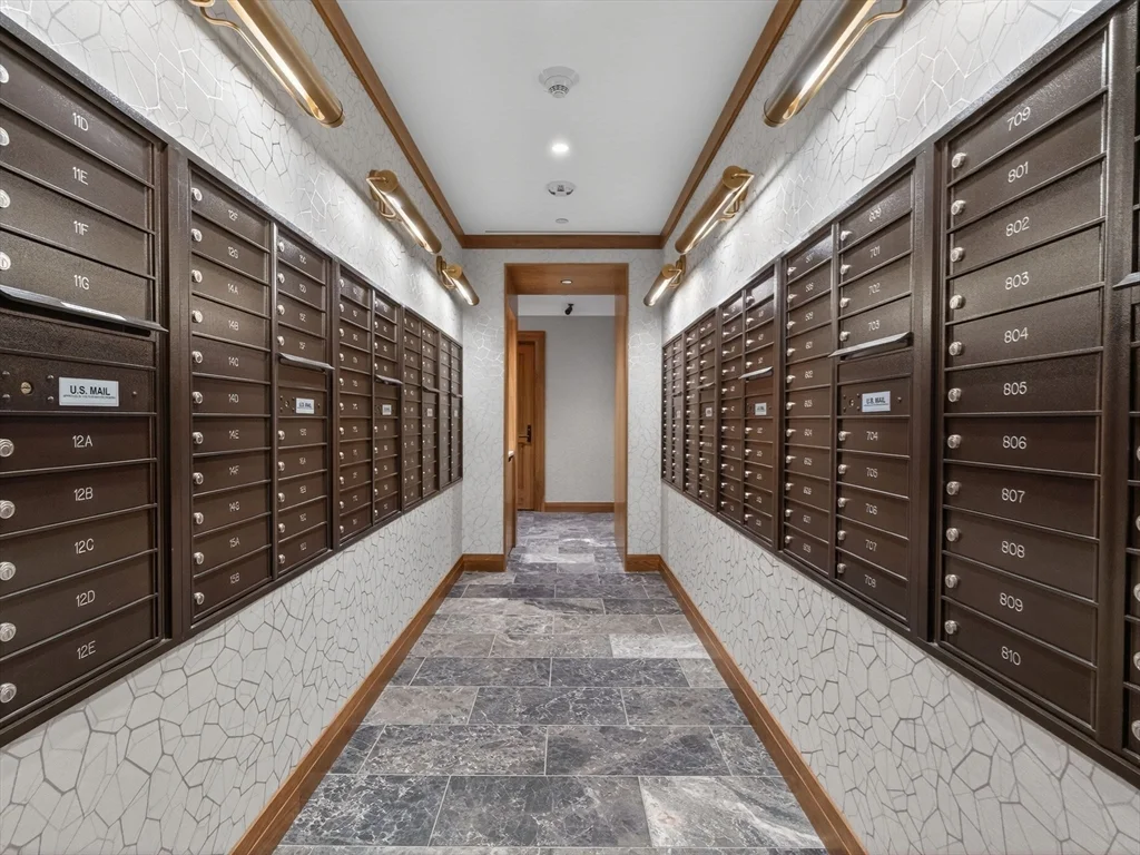 1 Avery St, Midtown