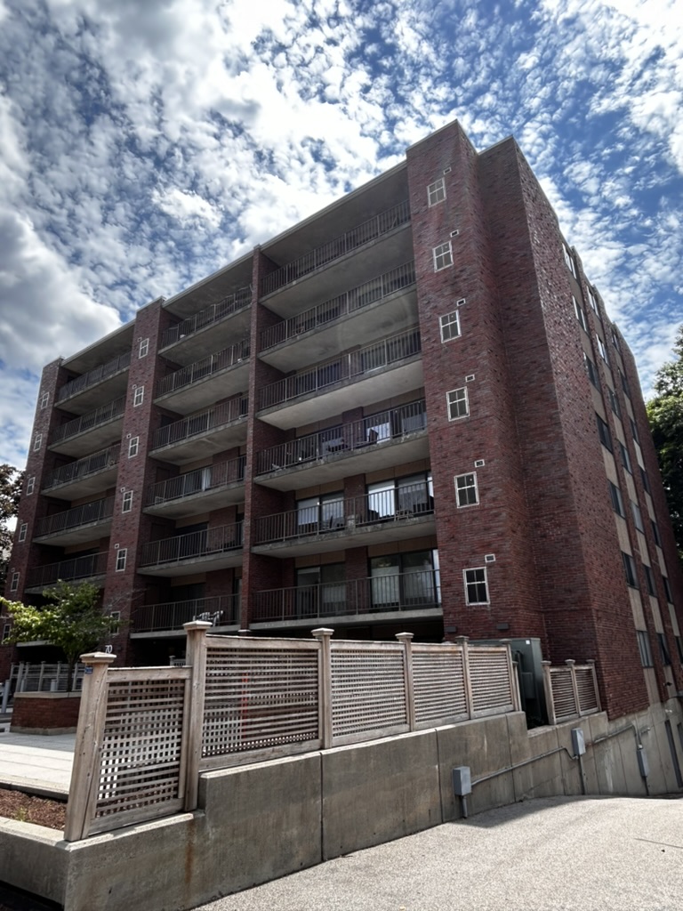 70 Centre St, Coolidge Corner