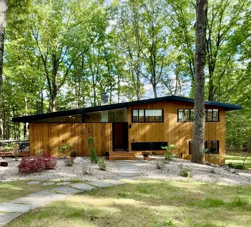 5 Gould, Lexington