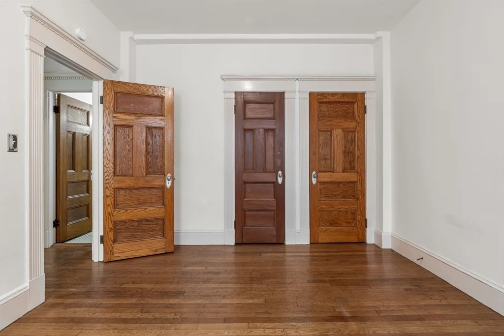 8 Garrison St, Back Bay