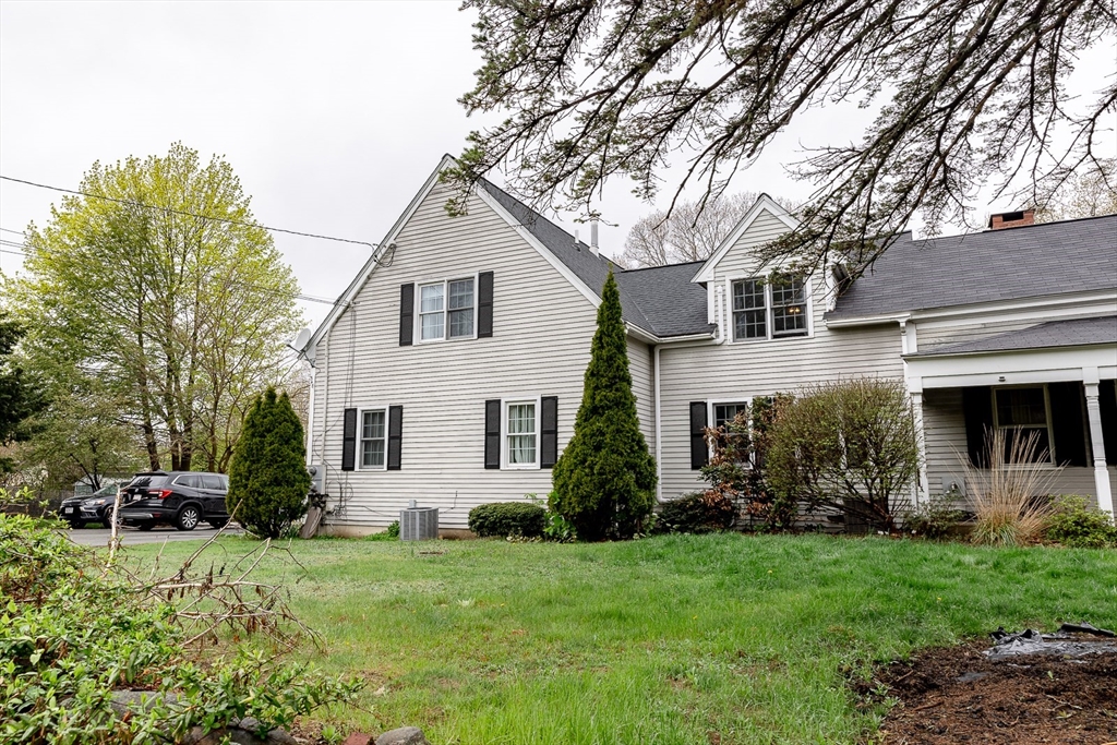 348 Osgood St, North Andover