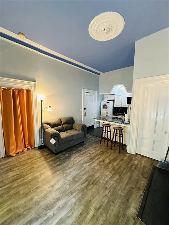 7 Hereford, Back Bay