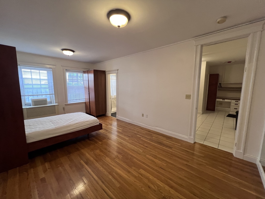 856 Massachusetts Ave, Central Square