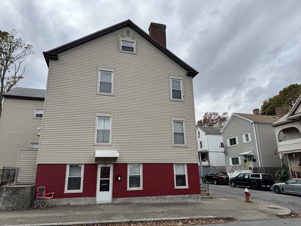 148 Maxfield St, New Bedford