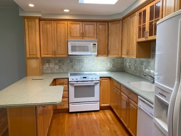 30 Dean Rd, Brookline Hills
