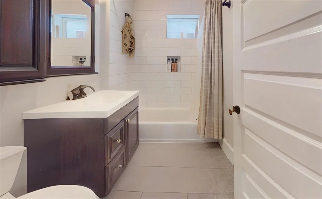 34 Saranac, Dorchester