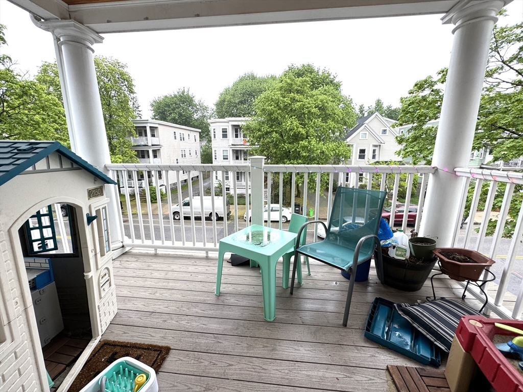 242 Belgrade Ave, Roslindale