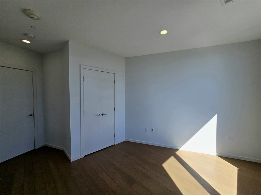 57 Quincy Shore Dr, Quincy