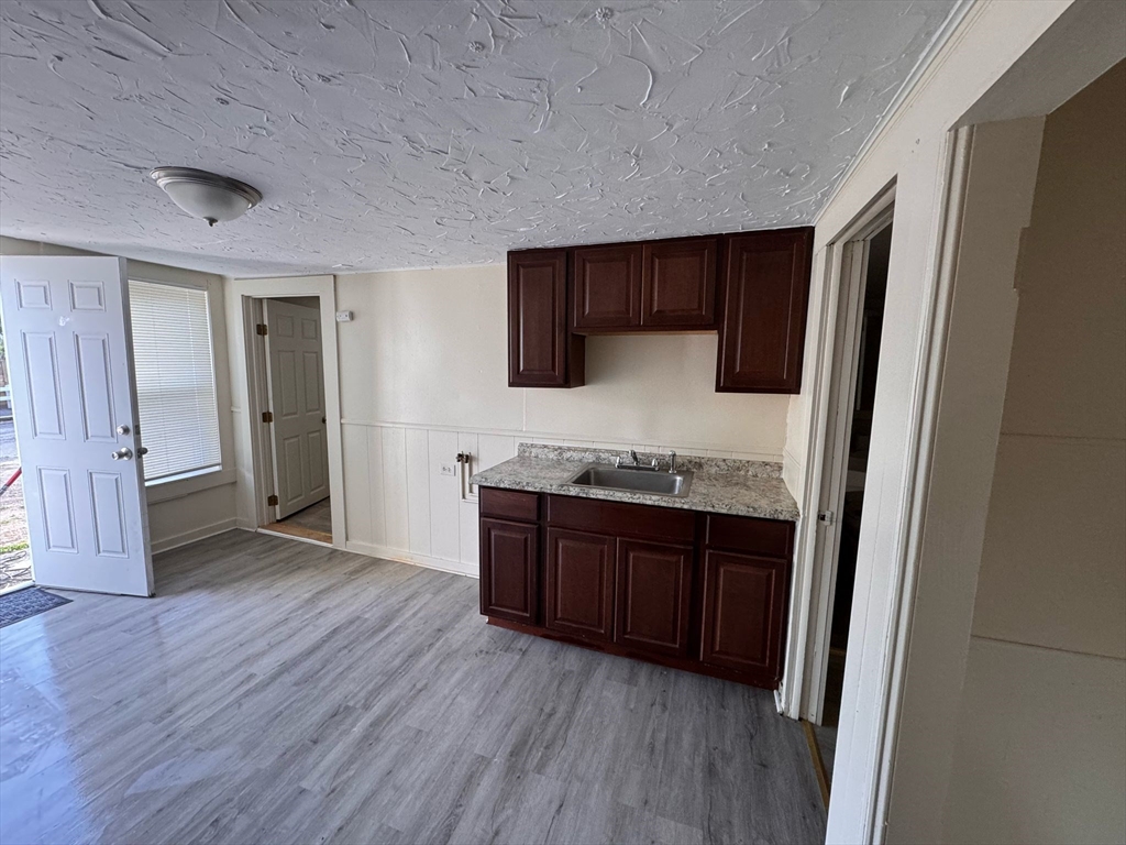 30 Chestnut, Fitchburg