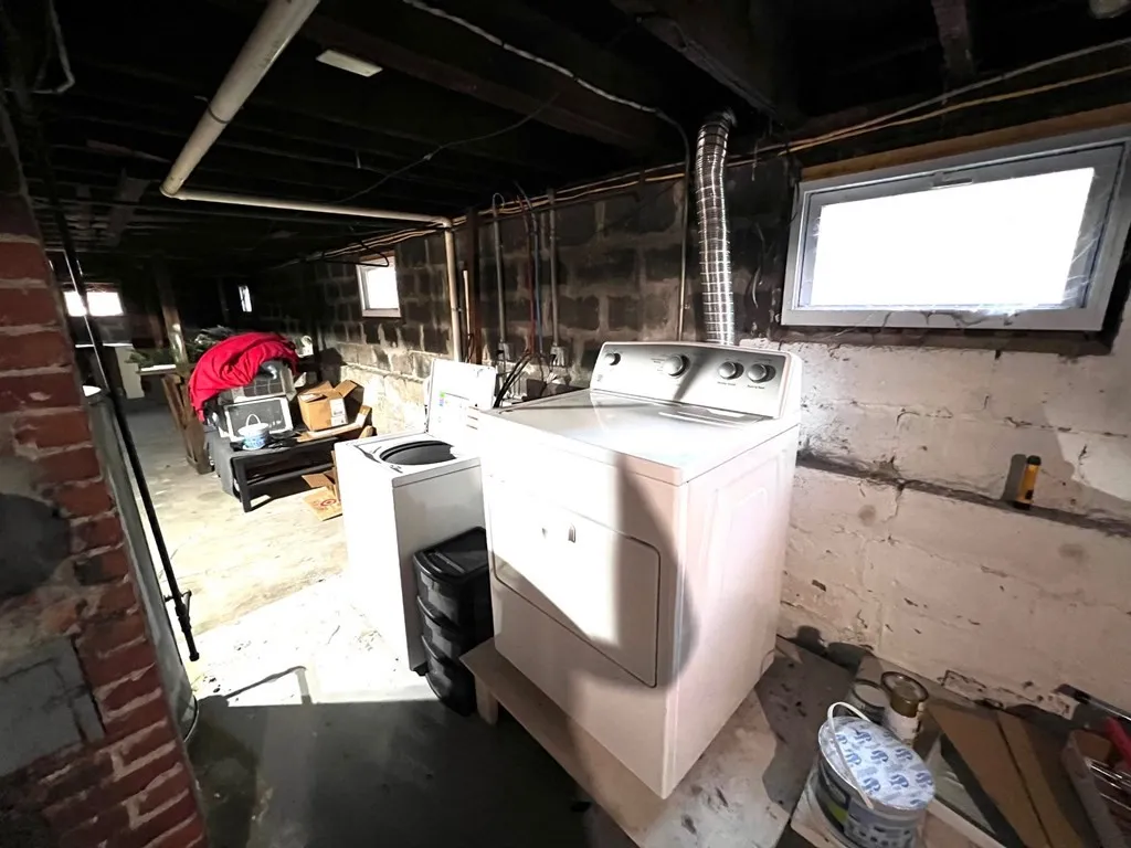 14 Beach Rd, Winthrop