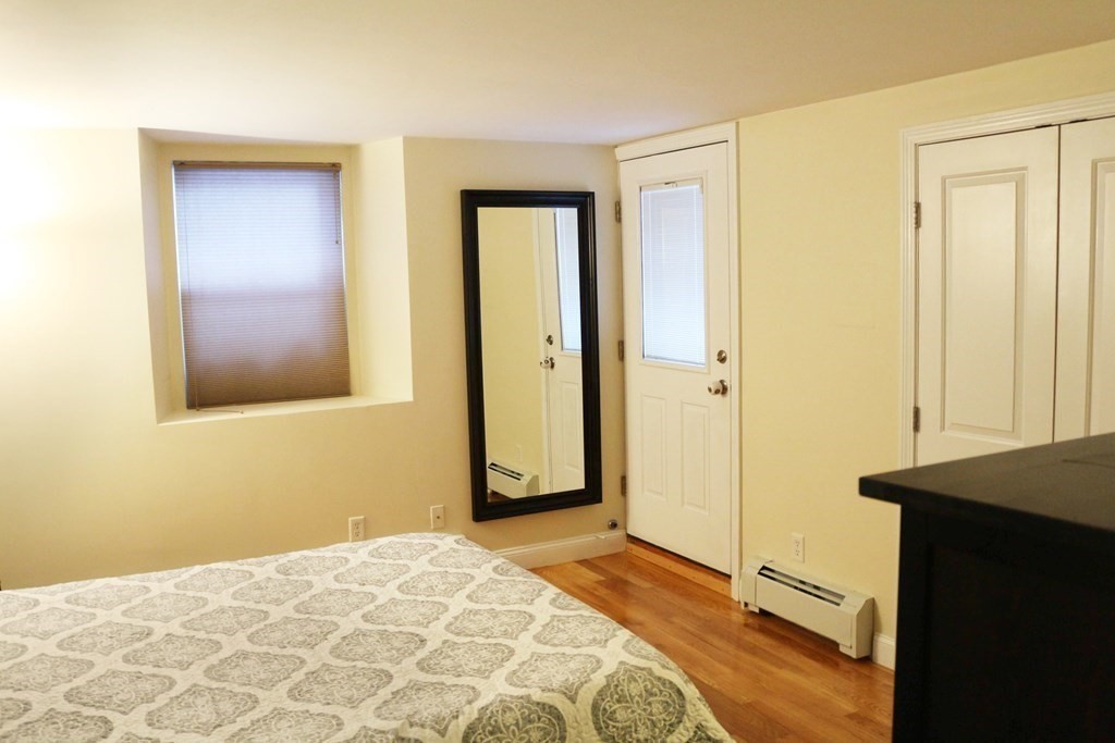 1 bed, 1 bath apartment for rent at 85 Rockview St Unit G, Jamaica Plain — photo 4 of 7