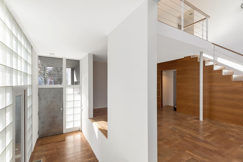 5 bed, 4+ bath apartment for rent at 15 Kelley St Unit 15, Porter Square — photo 2 of 29